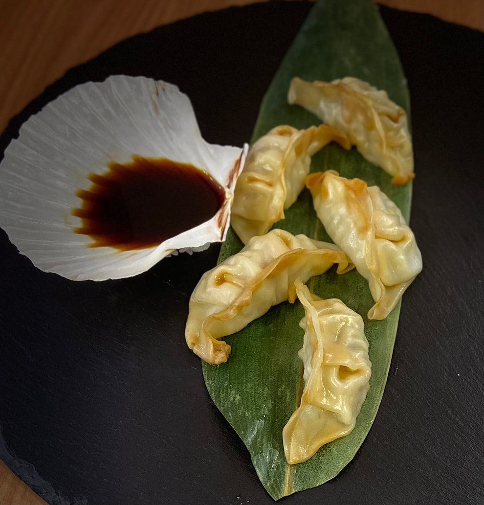 Гьоза със телешко месо (5бр + соев сос 25мл)