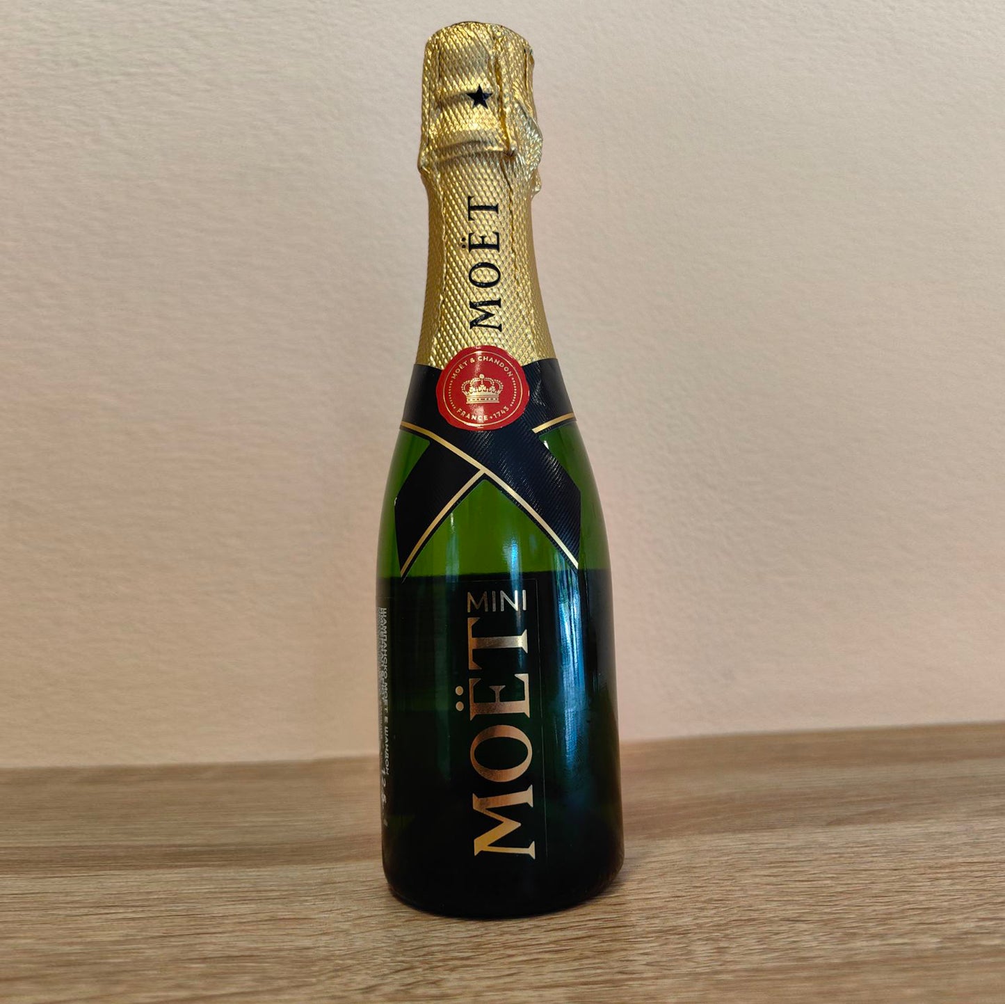 Шампанско Моет Шандон Брут 12% 0.2 л